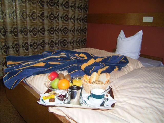 Hotel Restaurant Braas Esch-sur-Sûre Kültér fotó